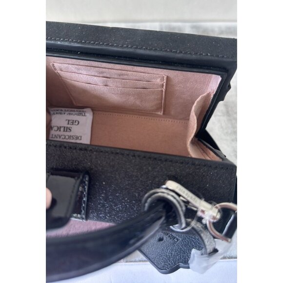 Kate Spade Wrapping Party Gift Box Glittering Crossbody Handbag Black - Picture 13 of 14